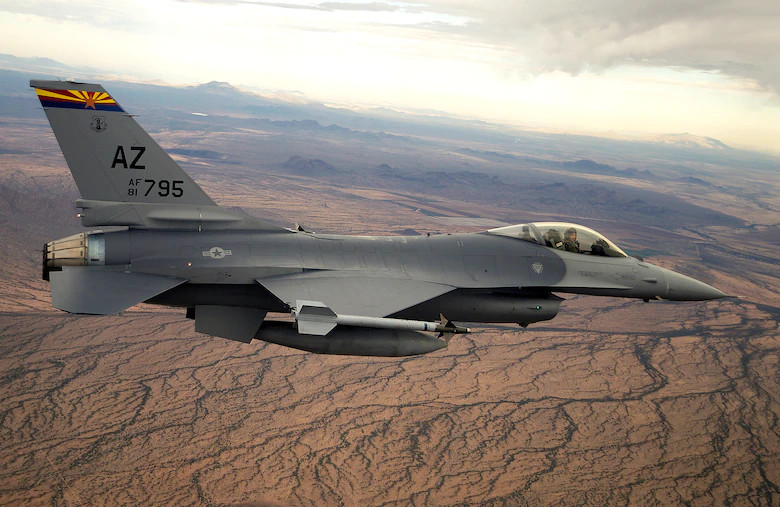f-16 Fighting Falcon